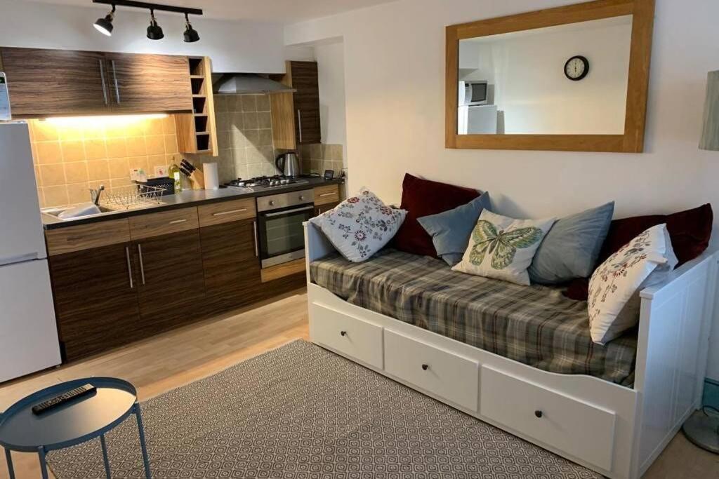 The Snug, A Great Flat In The Heart Of Peebles. Apartment Екстериор снимка