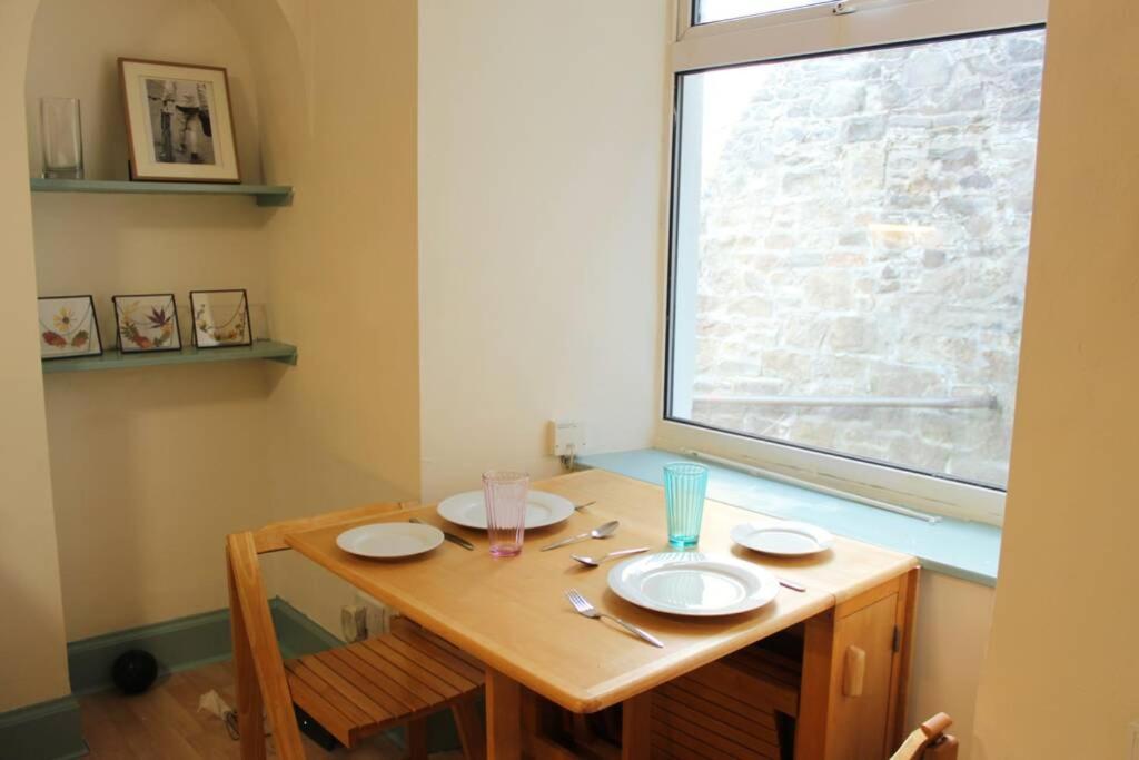 The Snug, A Great Flat In The Heart Of Peebles. Apartment Екстериор снимка